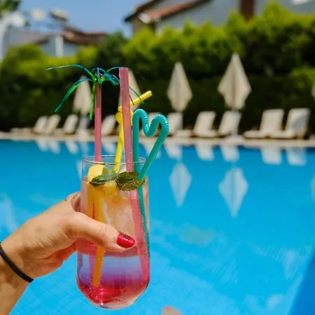 Hotel Club Selen İçmeler