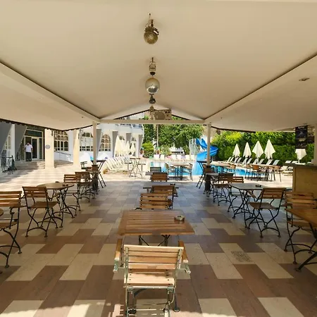 Club Selen Hotel İçmeler