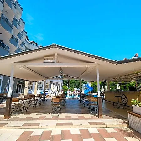 Club Selen Otel İçmeler