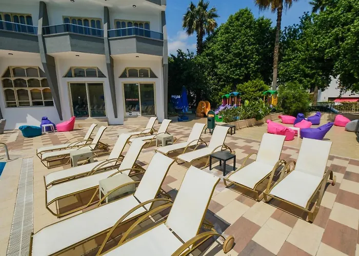 Otel Club Selen İçmeler