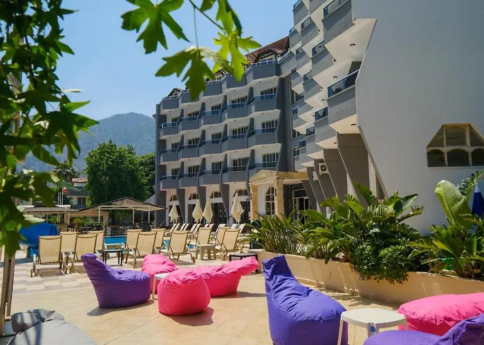 Club Selen 3* İçmeler