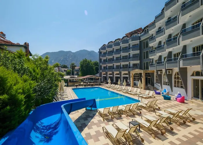 Club Selen 3* İçmeler