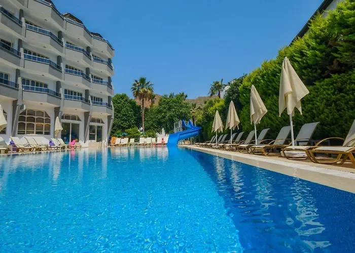 Club Selen 3* İçmeler