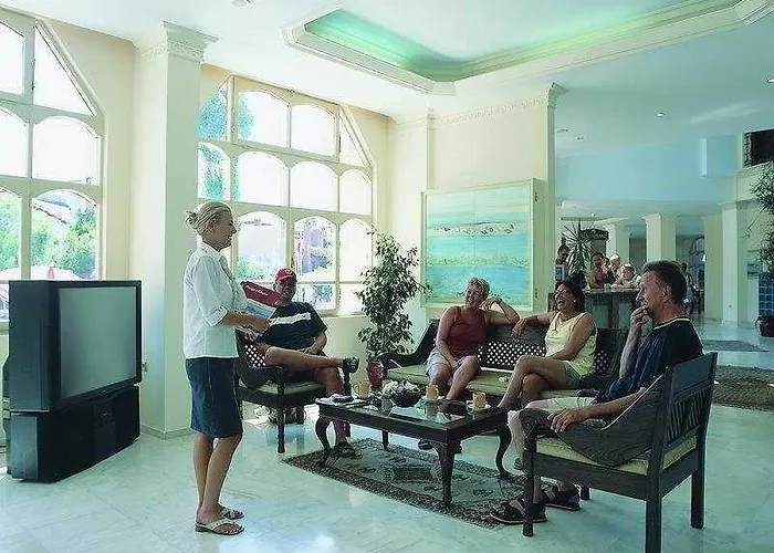 Club Selen Hotell 3*